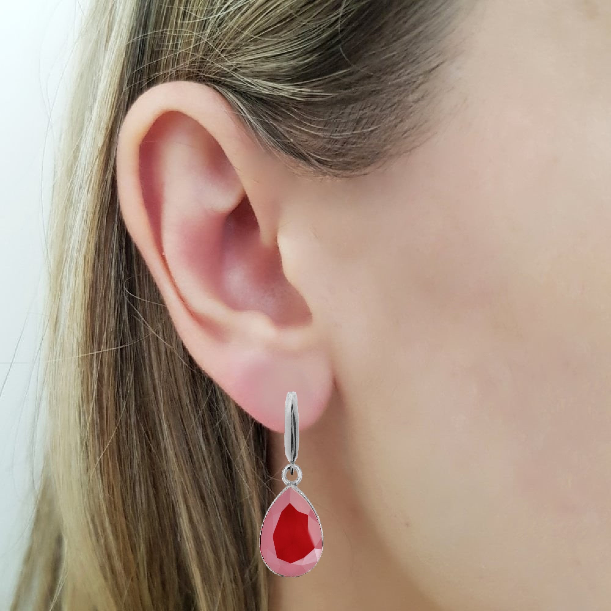 Woman Dangly Pear-Cut Dangle Earrings in Sterling Silver with Royal Red Austrian Crystals